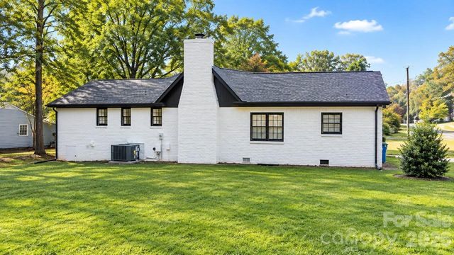 425 Acorn Oaks Drive, Salisbury, NC 28146