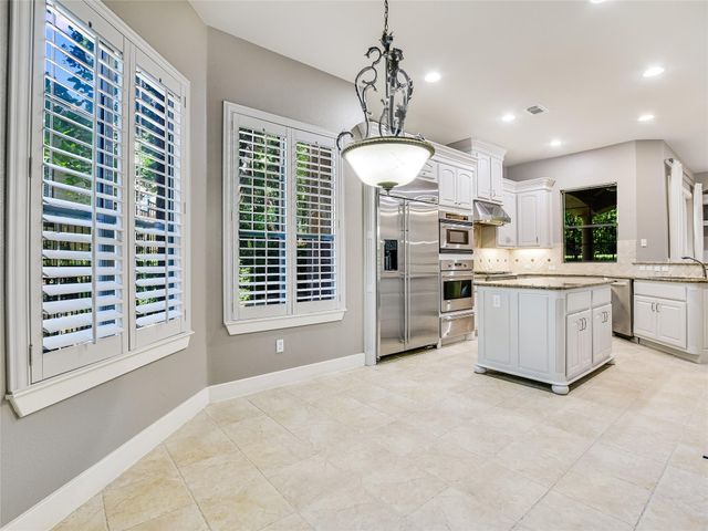 1036 Liberty Park DR 54, Austin, TX 78746