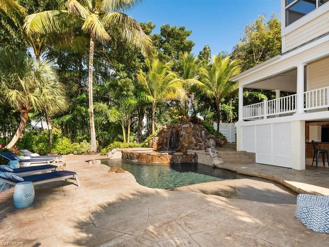 100 Fairview AVE, Fort Myers, FL 33905