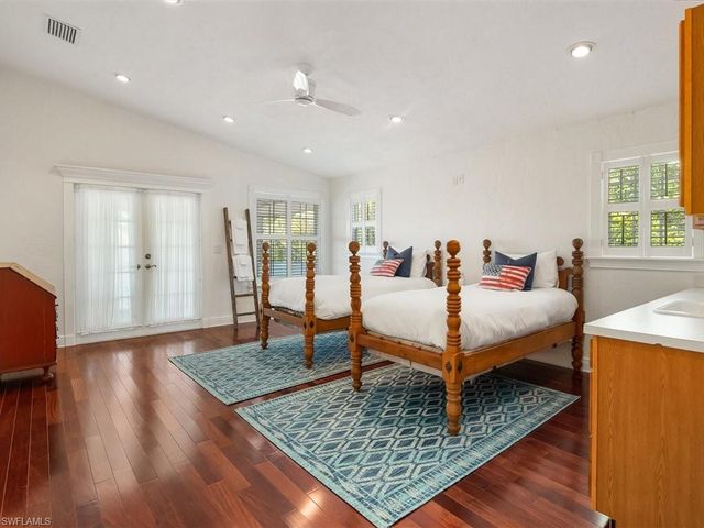 100 Fairview AVE, Fort Myers, FL 33905