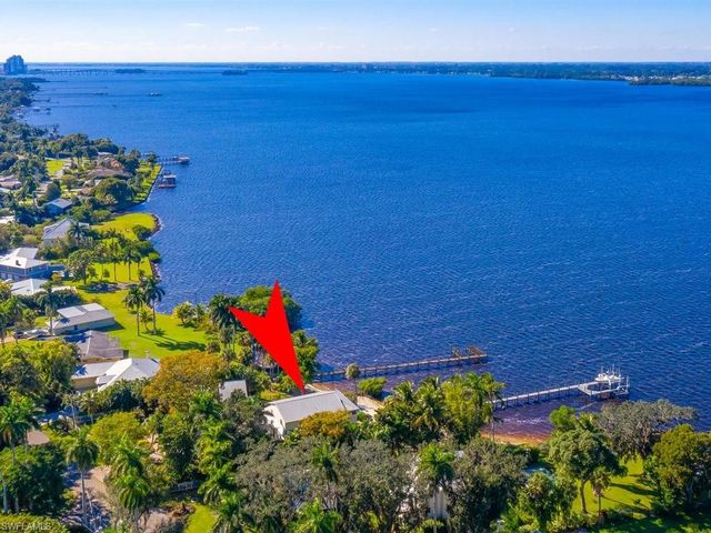 100 Fairview AVE, Fort Myers, FL 33905