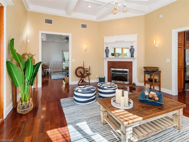 100 Fairview AVE, Fort Myers, FL 33905