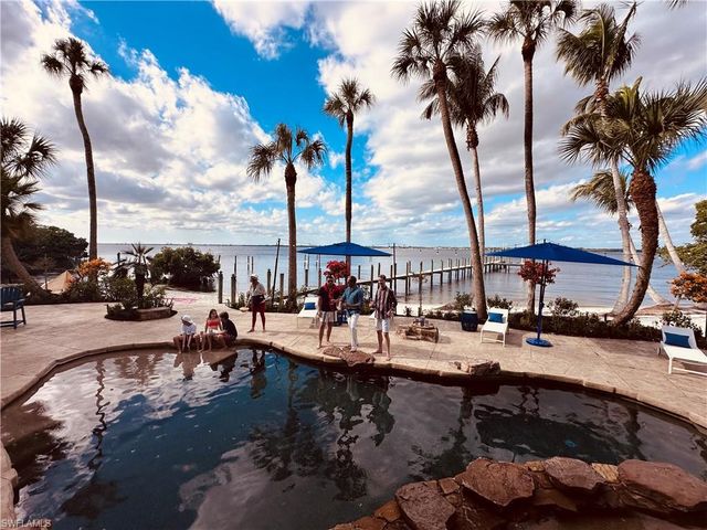 100 Fairview AVE, Fort Myers, FL 33905