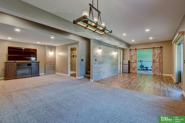 21314 Castlerock Lane, Gretna, NE 68028