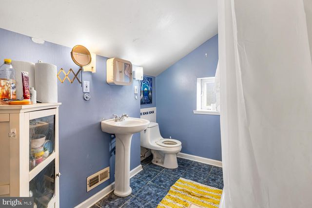 1853 ECKARD, Abington, PA 19001