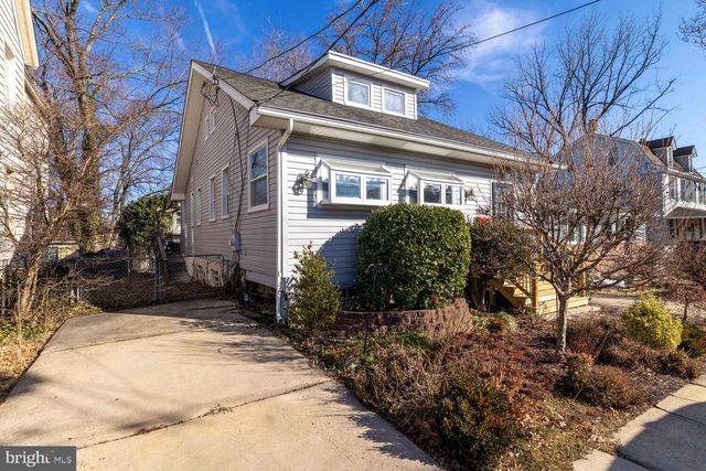 1853 ECKARD, Abington, PA 19001