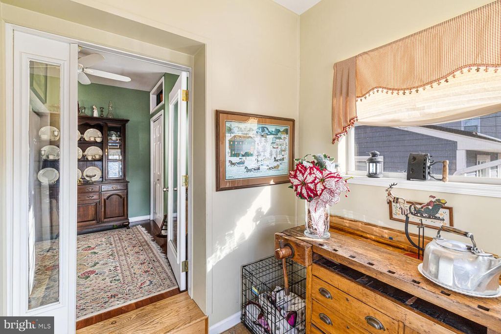 1853 ECKARD, Abington, PA 19001