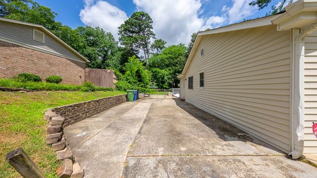 4507 North Oaks Drive, Columbus, GA 31909