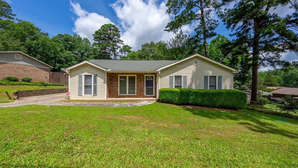 4507 North Oaks Drive, Columbus, GA 31909