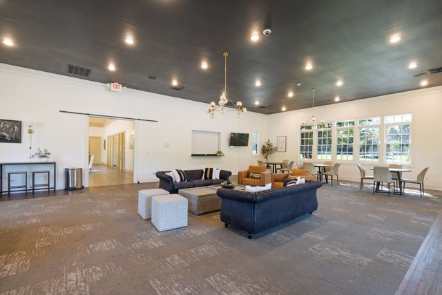 2976 Americus Dr, Thompsons Station, TN 37179