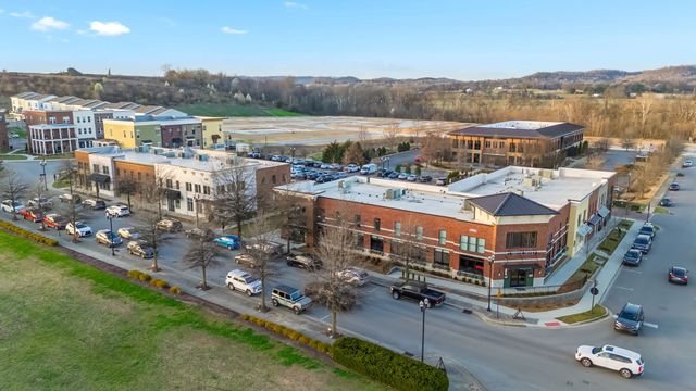 2976 Americus Dr, Thompsons Station, TN 37179