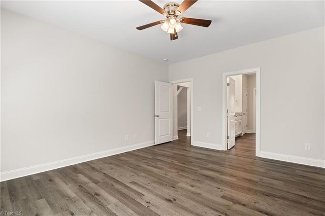 1548 S Peace Haven Road, Clemmons, NC 27012