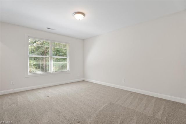 1548 S Peace Haven Road, Clemmons, NC 27012