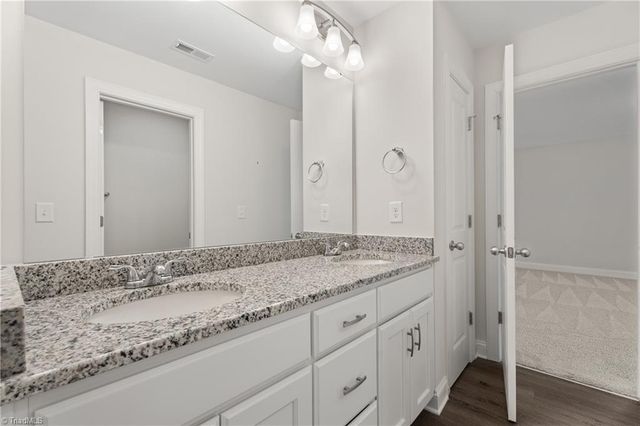 1548 S Peace Haven Road, Clemmons, NC 27012