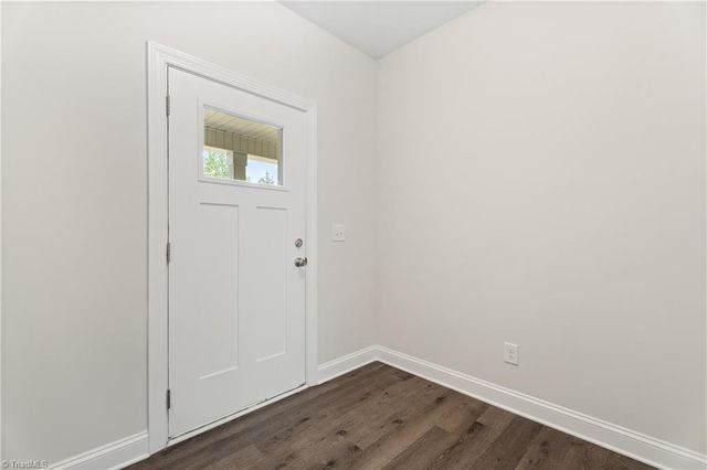 1548 S Peace Haven Road, Clemmons, NC 27012