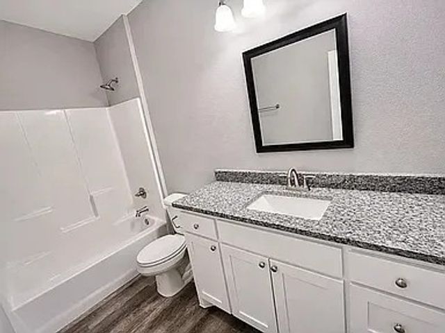 2109 Bluebonnet Avenue, Denison, TX 75020