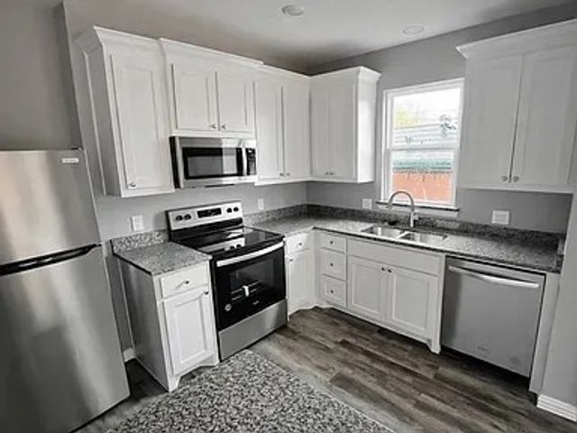 2109 Bluebonnet Avenue, Denison, TX 75020
