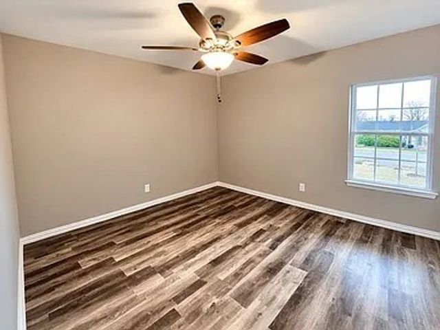 2109 Bluebonnet Avenue, Denison, TX 75020