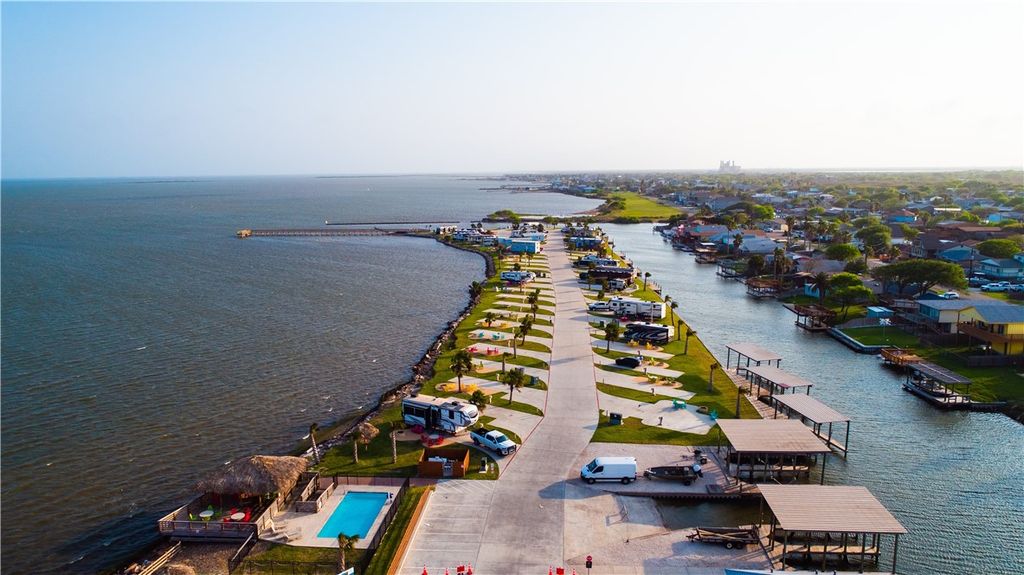 101 Caribbean Dr 50, Corpus Christi, TX 78418 — photo 2