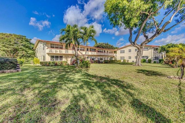 27 Camden B, West Palm Beach, FL 33417