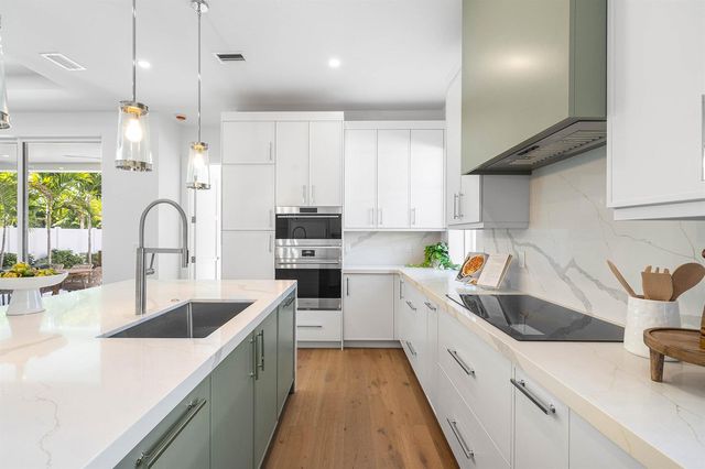 234 NE 12th Street, Delray Beach, FL 33444