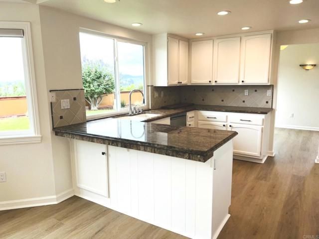 1420 Tres Hermanas Way, Encinitas, CA 92024