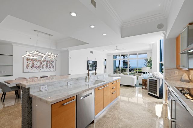 701 SE 21st Avenue 109, Deerfield Beach, FL 33441