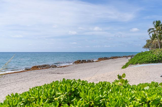 701 SE 21st Avenue 109, Deerfield Beach, FL 33441