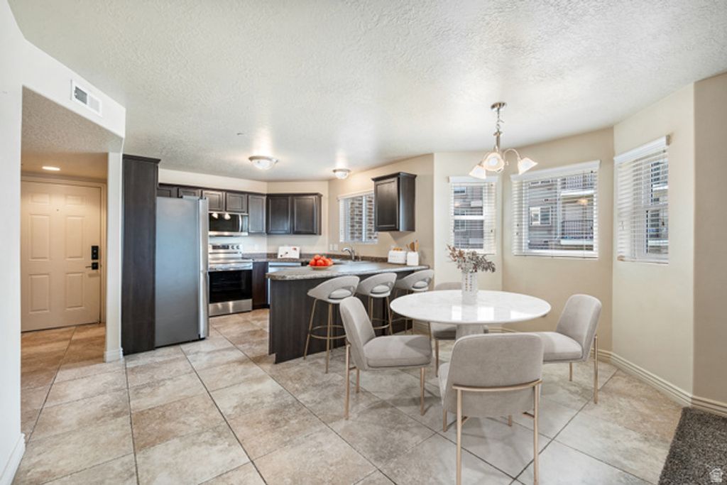 104 E RESACA DR #E1, Sandy, UT 84070 — photo 2