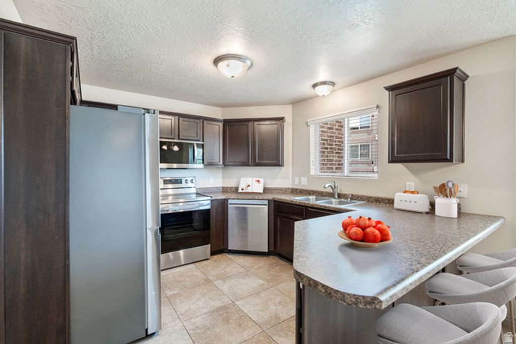 104 E RESACA DR #E1, Sandy, UT 84070 — photo 3