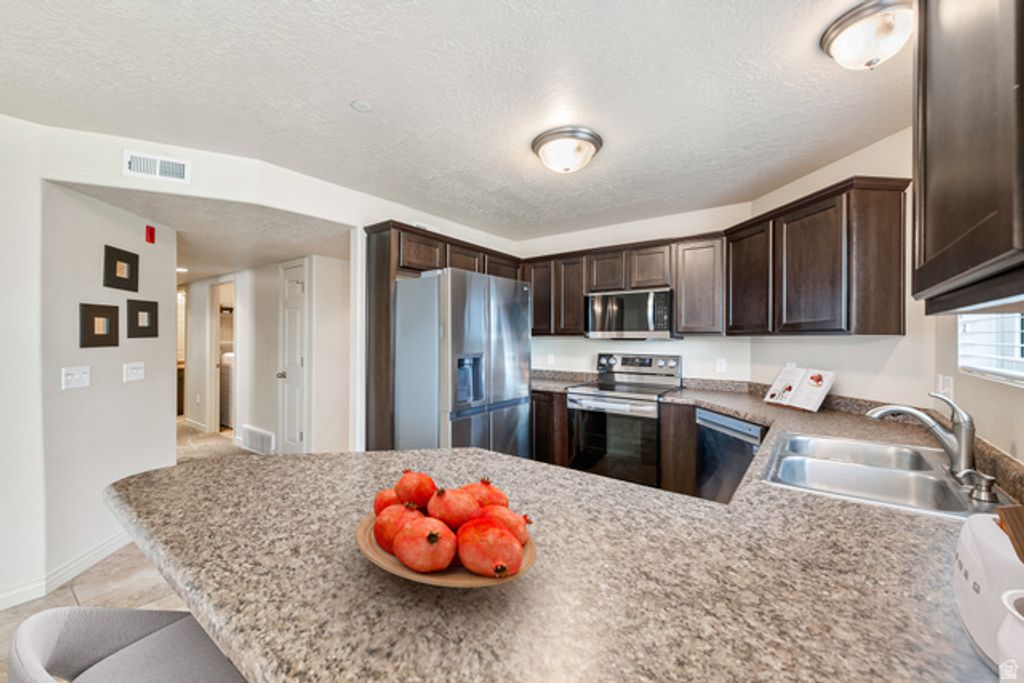 104 E RESACA DR #E1, Sandy, UT 84070 — photo 5