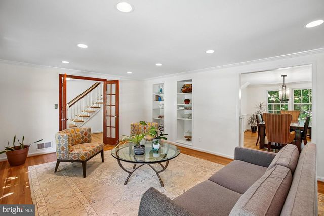 11303 HOUNDS WAY, North Bethesda, MD 20852