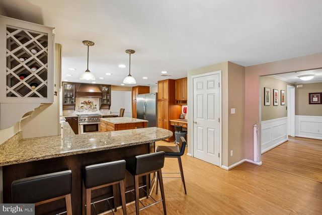 11303 HOUNDS WAY, North Bethesda, MD 20852