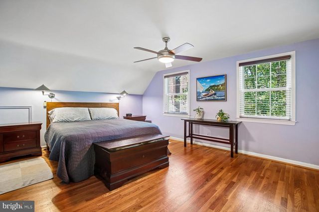 11303 HOUNDS WAY, North Bethesda, MD 20852