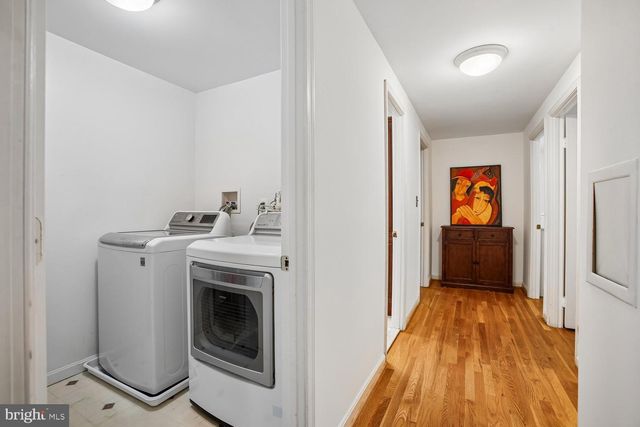 11303 HOUNDS WAY, North Bethesda, MD 20852