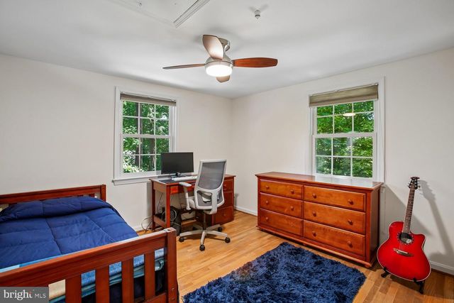 11303 HOUNDS WAY, North Bethesda, MD 20852