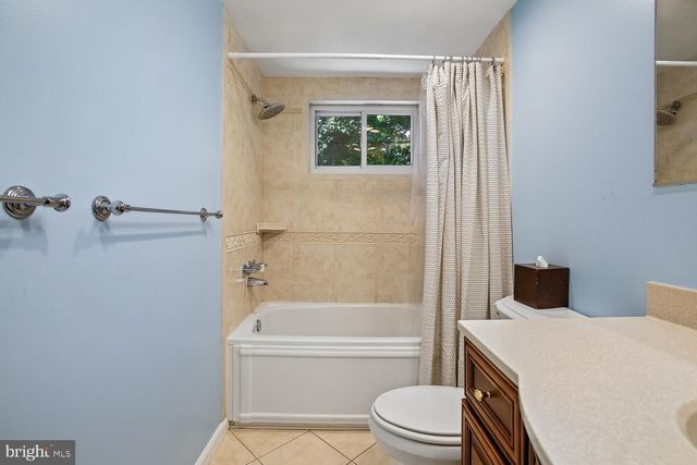 11303 HOUNDS WAY, North Bethesda, MD 20852