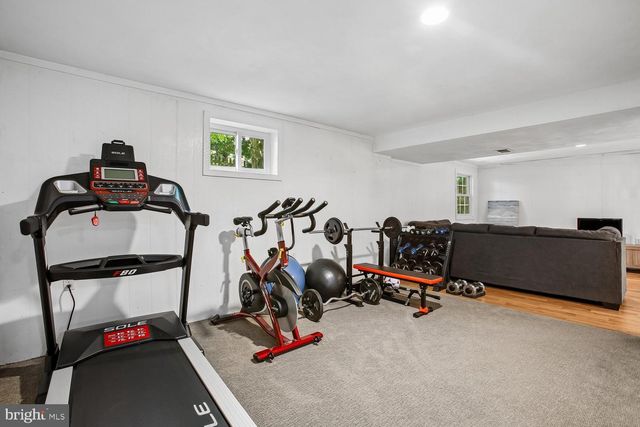 11303 HOUNDS WAY, North Bethesda, MD 20852