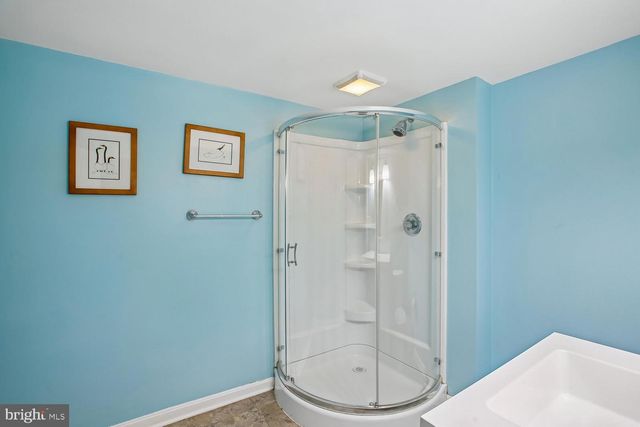 11303 HOUNDS WAY, North Bethesda, MD 20852