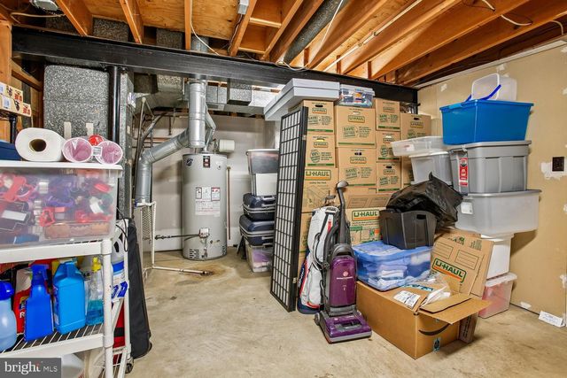 11303 HOUNDS WAY, North Bethesda, MD 20852