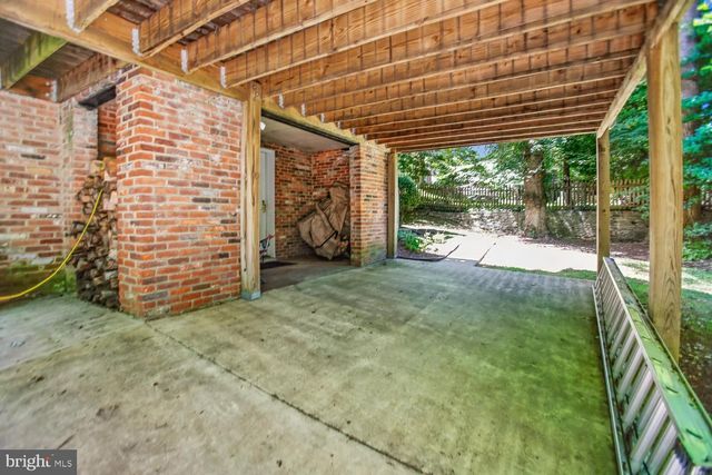 11303 HOUNDS WAY, North Bethesda, MD 20852