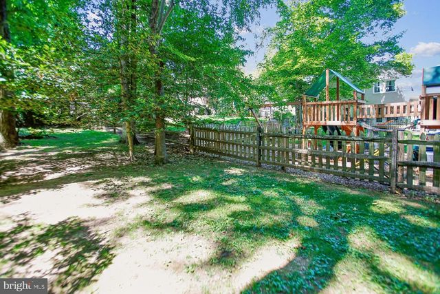 11303 HOUNDS WAY, North Bethesda, MD 20852
