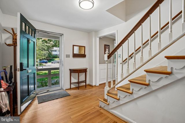 11303 HOUNDS WAY, North Bethesda, MD 20852