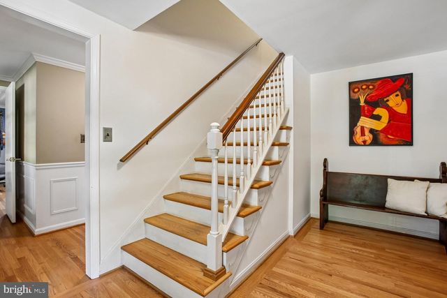 11303 HOUNDS WAY, North Bethesda, MD 20852