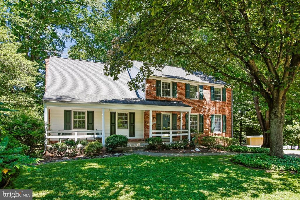 11303 HOUNDS WAY, North Bethesda, MD 20852