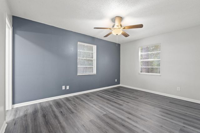 5510 Sunset Blvd, Fort Pierce, FL 34982