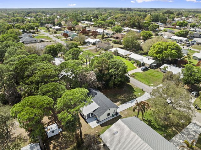 5510 Sunset Blvd, Fort Pierce, FL 34982