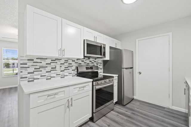 5510 Sunset Blvd, Fort Pierce, FL 34982