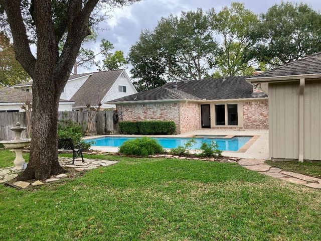 12374 Westella Drive, Houston, TX 77077