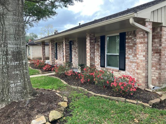 12374 Westella Drive, Houston, TX 77077